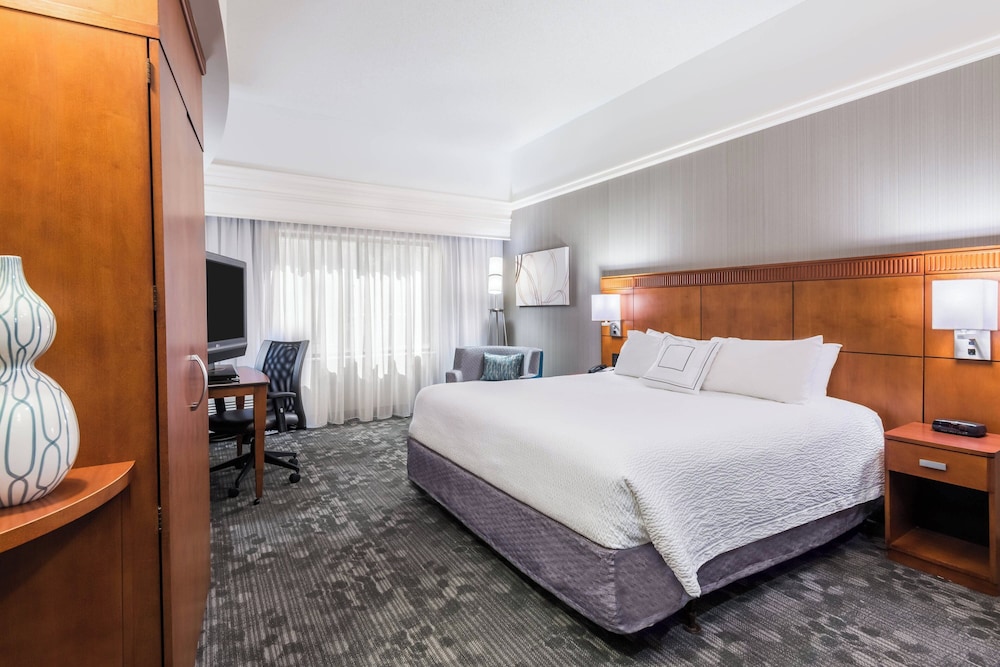 Courtyard By Marriott Danbury - photo 5