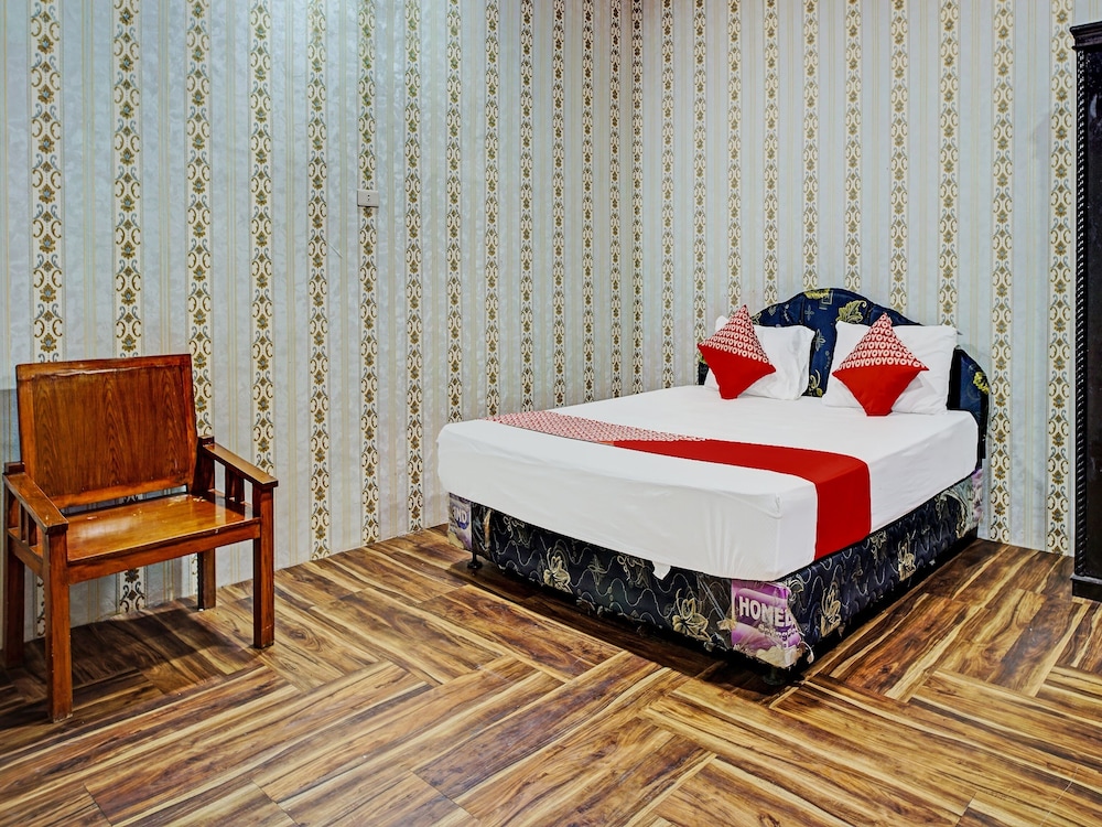 Hotel O Taman Wisata Iman Ii Near Taman Wisata Iman Sitinjo in Berastagi, Indonesia