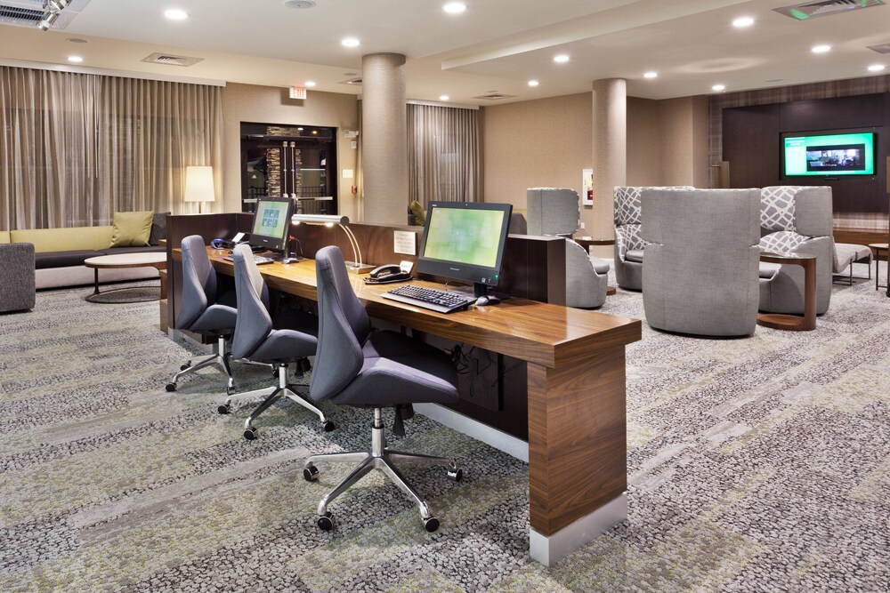 Courtyard by Marriott Petoskey at Victories Square - photo 21