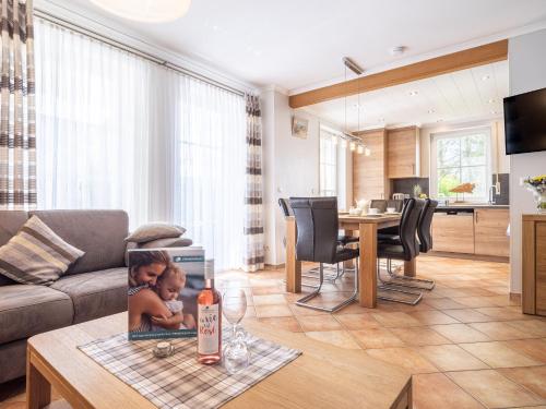 Strandoase Typ Sto A Strandoase Whg. So5 — 4-Star Luxury Hotel in Wustrow, Germany