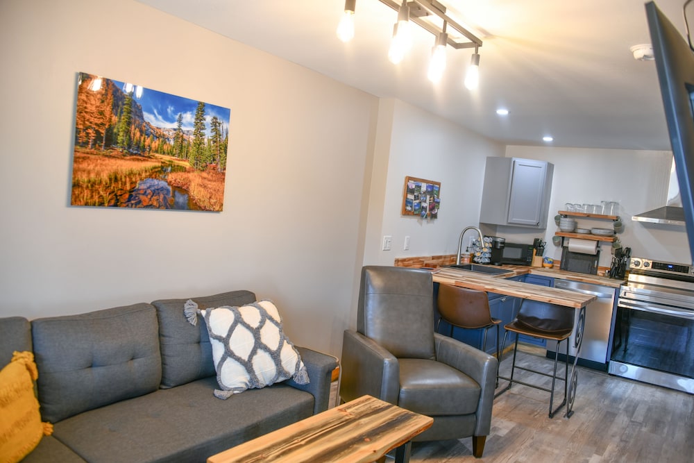 The Darmont Hotel and Suites - photo 6