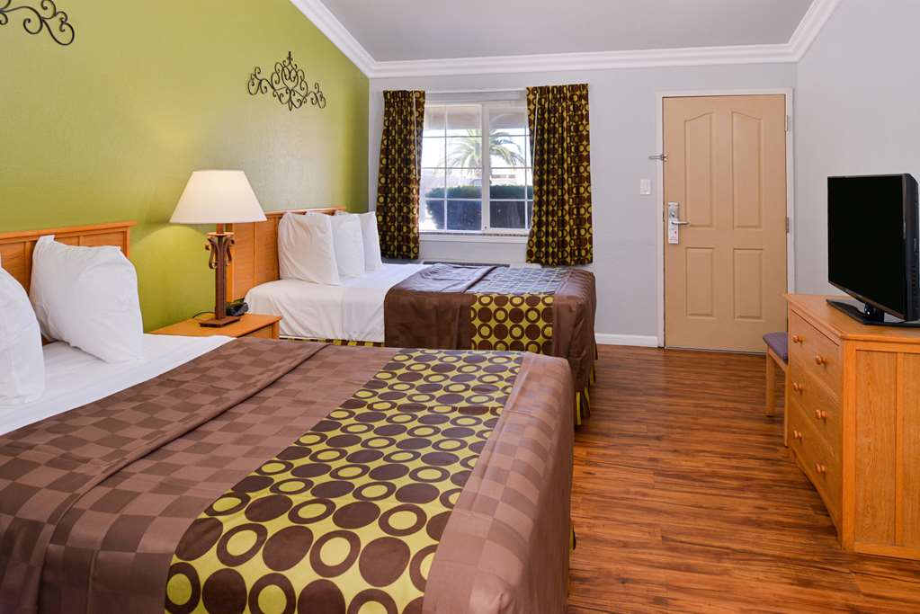 Americas Best Value Inn Los Banos - photo 15