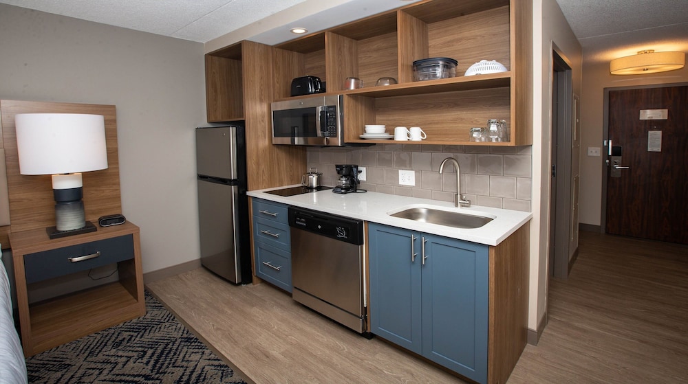 Candlewood Suites Cleveland South Independence by IHG - photo 18