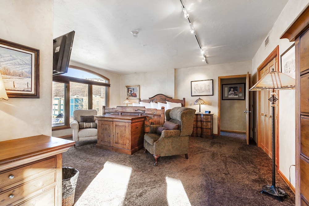 The Caledonian by All Seasons Resort Lodging - photo 70