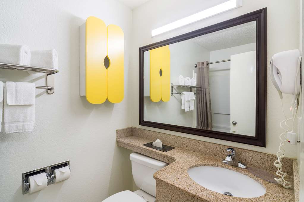 Studio 6 Plano TX Dallas Plano Medical Center - photo 18