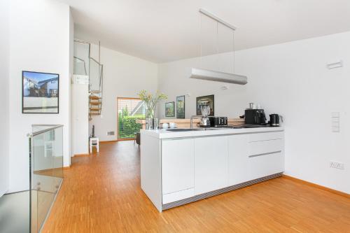 Contemporary bolthole short walk from City — 4-Star Luxury Hotel in Canterbury, United Kingdom