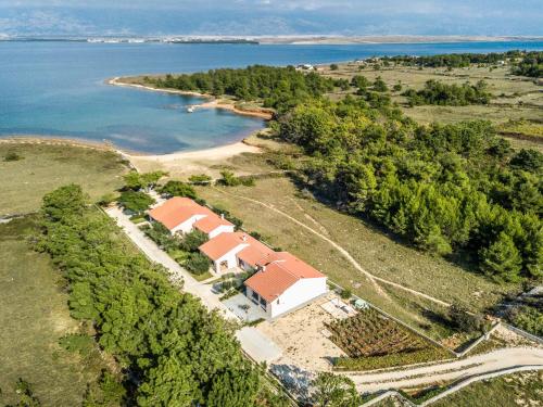 Ana Maria in Vir, Croatia