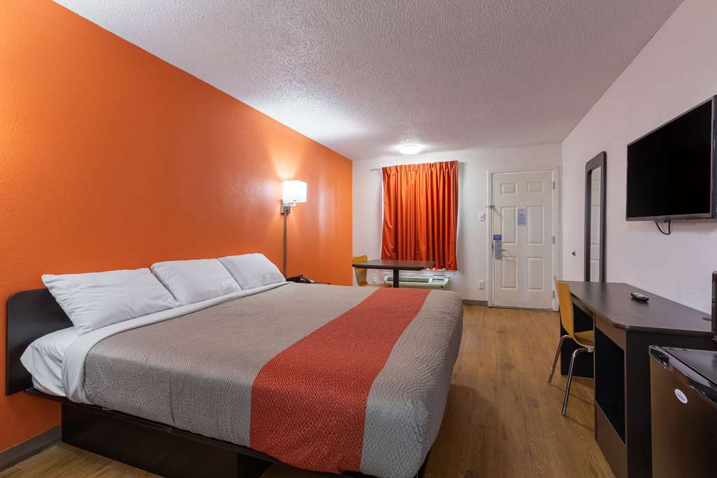 Motel 6 Bryan TX University Area - photo 15