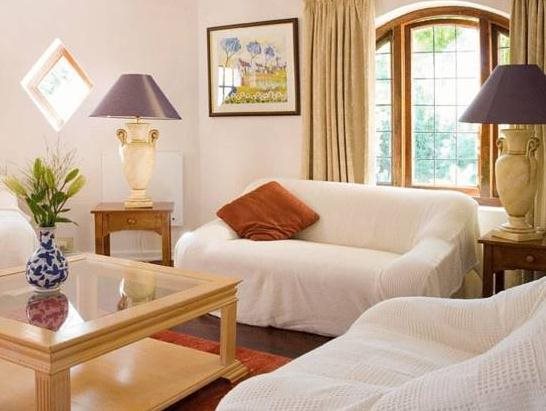 Brenwin Guest House