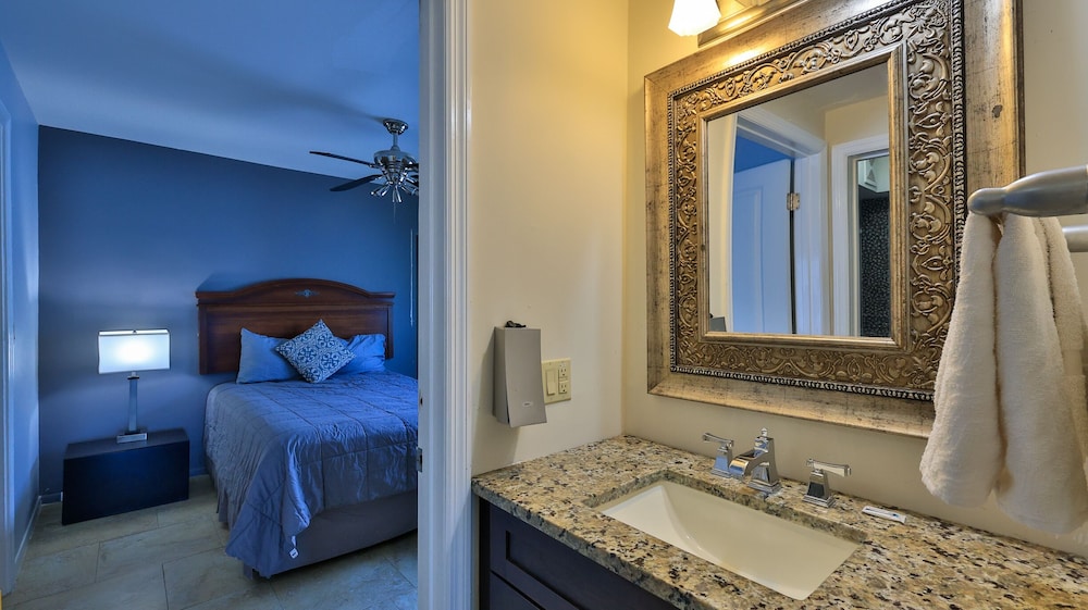 Driftwood Beach Motel - photo 92