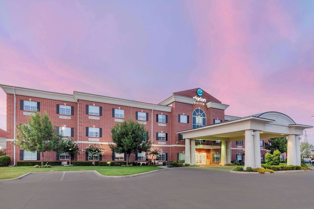 Clarion Pointe Sulphur Springs - photo 57