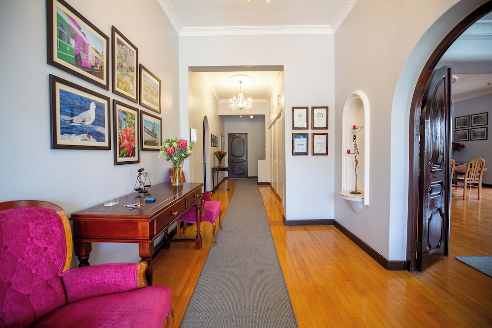 Sundown Manor Guest House — 4-Star Luxury Hotel in Cape Town, South Africa