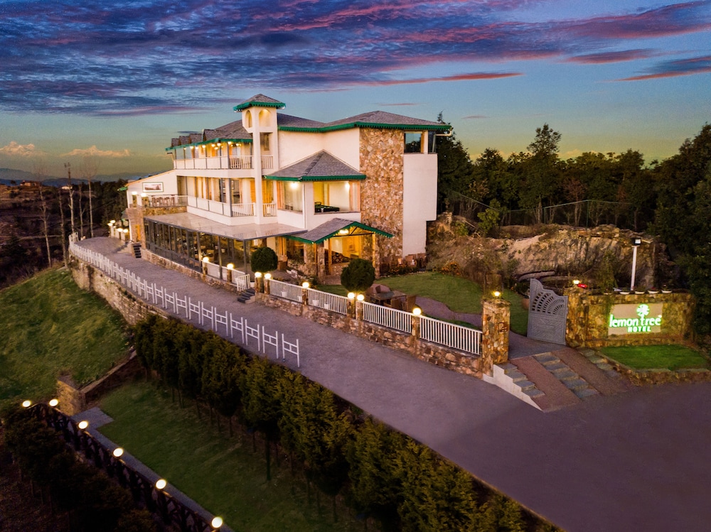 Lemon Tree Hotel Mukteshwar in Dhari, India