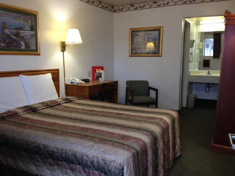 Friendship Inn Killeen Fort Hood - photo 10