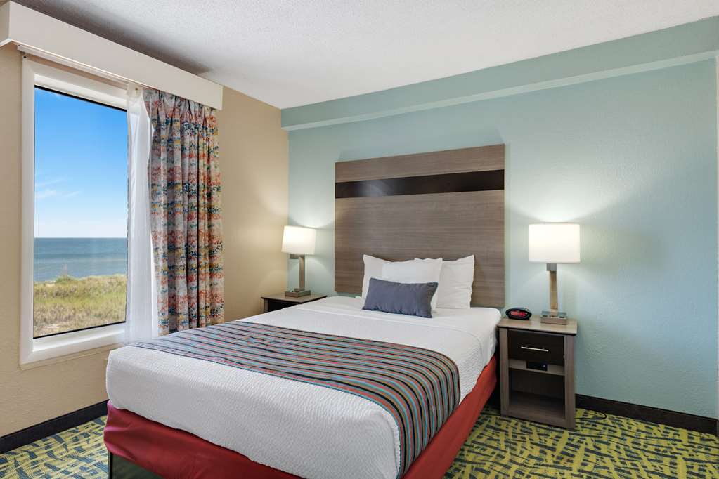 Best Western Plus Holiday Sands Inn & Suites - photo 6
