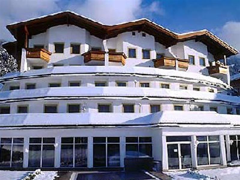 Ferienhotel Hoppet — 4-Star Luxury Hotel in Hart Im Zillertal, Austria