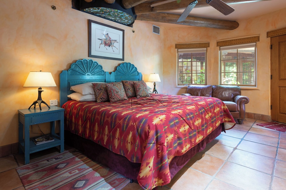 Inn on La Loma Plaza - photo 30