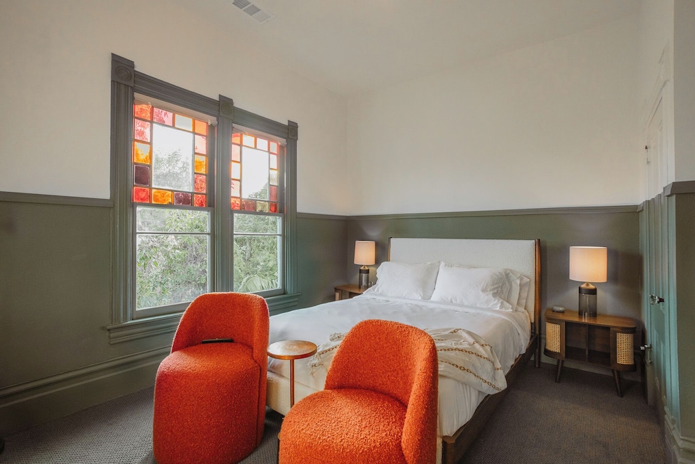 Kaleidoscope Inn & Gardens - photo 17