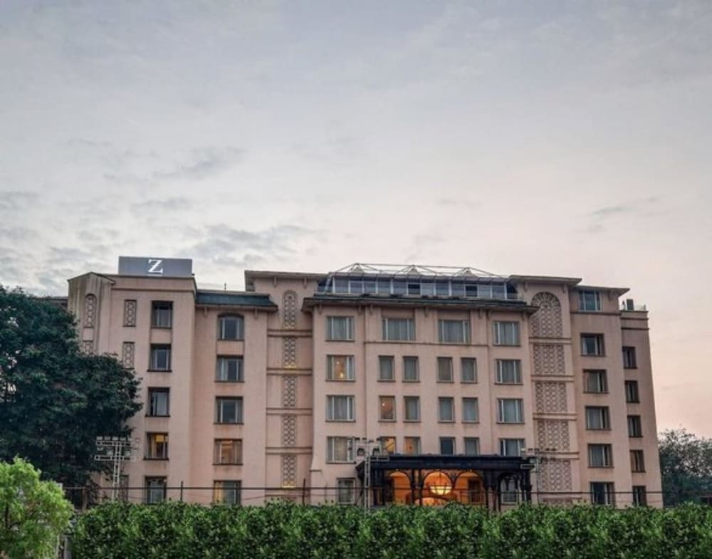 Z Luxury Residences — 4-Star Luxury Hotel in Mumbai, India