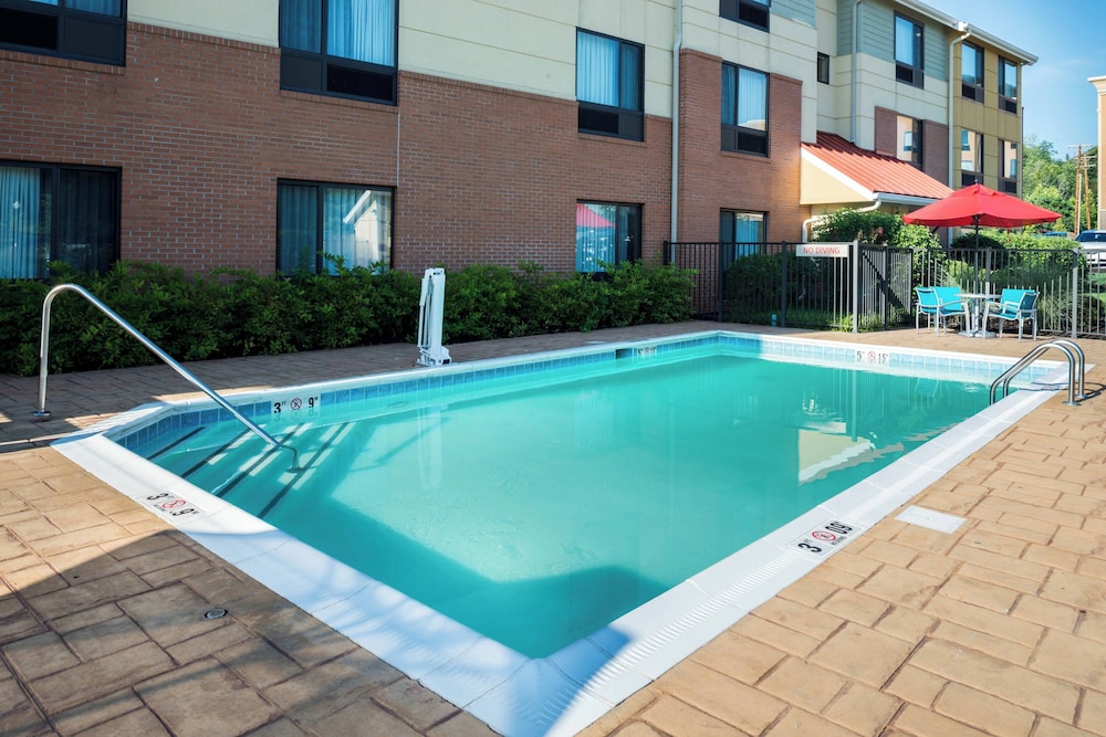 TownePlace Suites by Marriott Huntington - photo 20