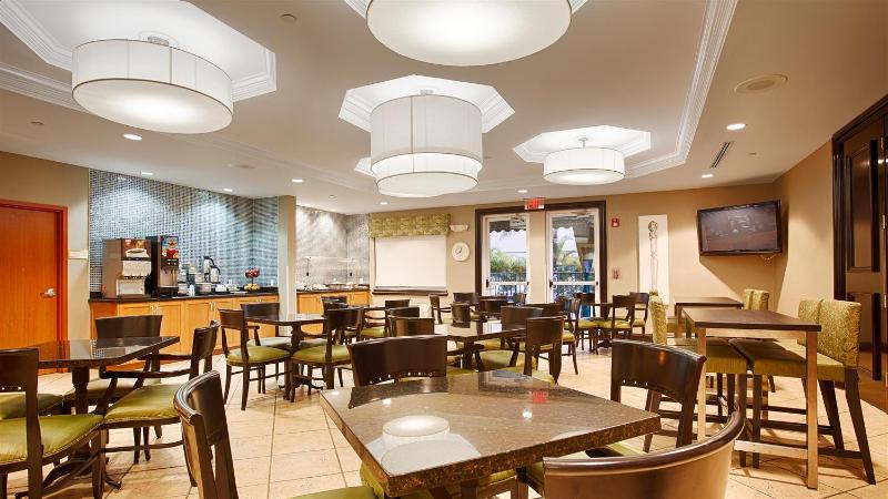 Best Western Plus Miami Doral Dolphin Mall - photo 11