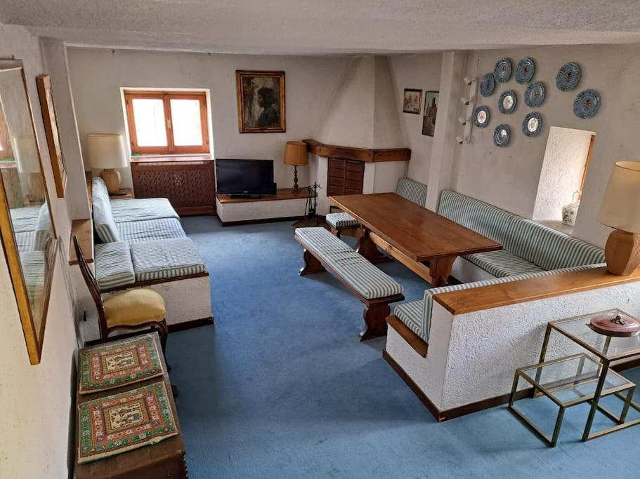 Casa Annalisa — 4-Star Luxury Hotel in Rocca Di Mezzo, Italy