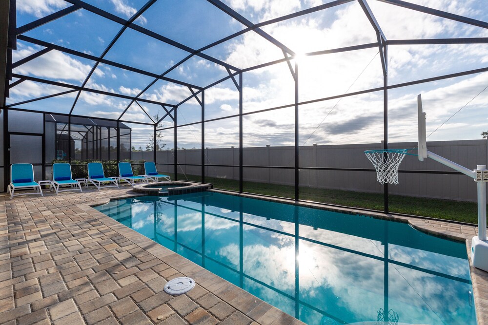 Solara Resort Luxury 9 Bedroom Homes - photo 82