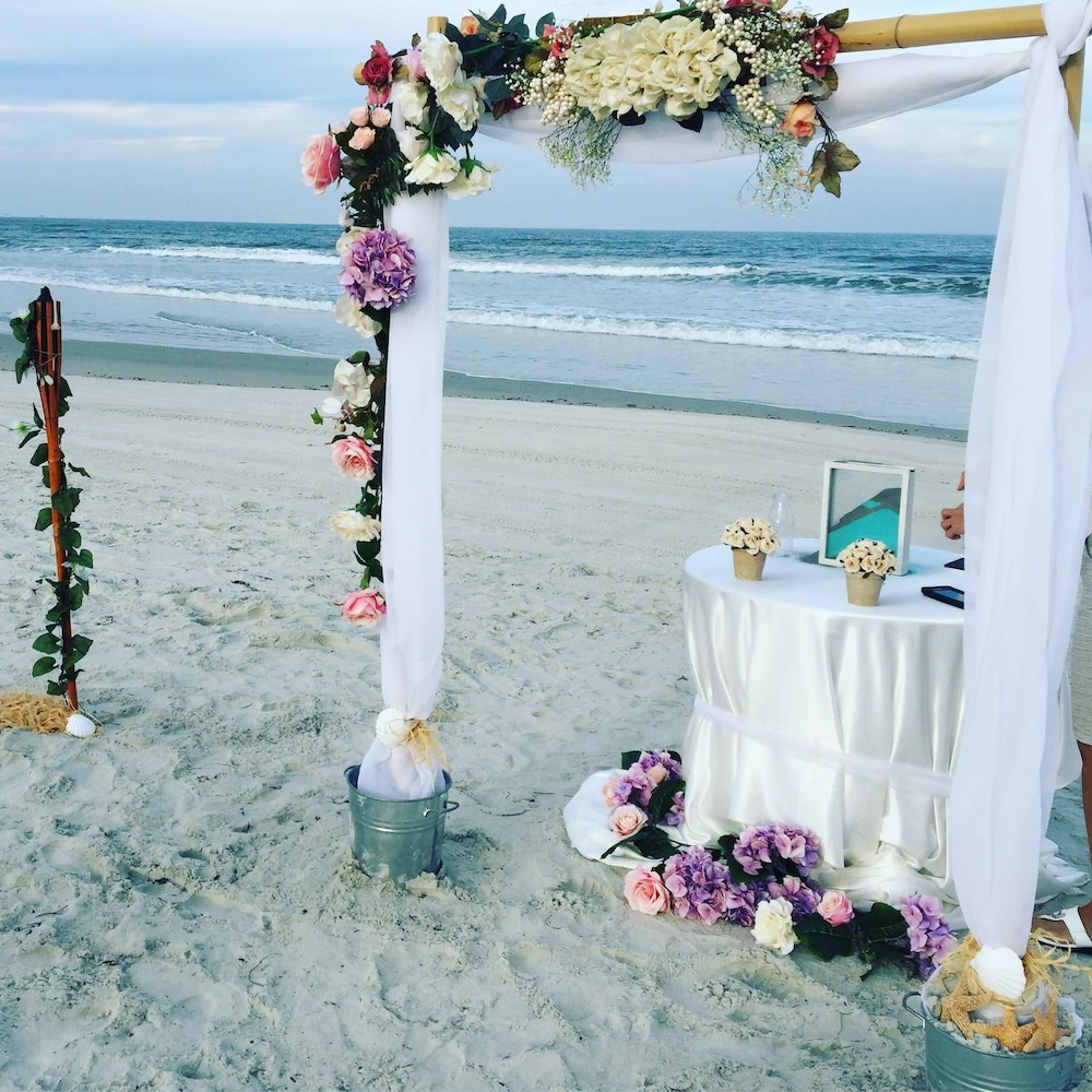 The Salty Mermaid Oceanfront Hotel - photo 26