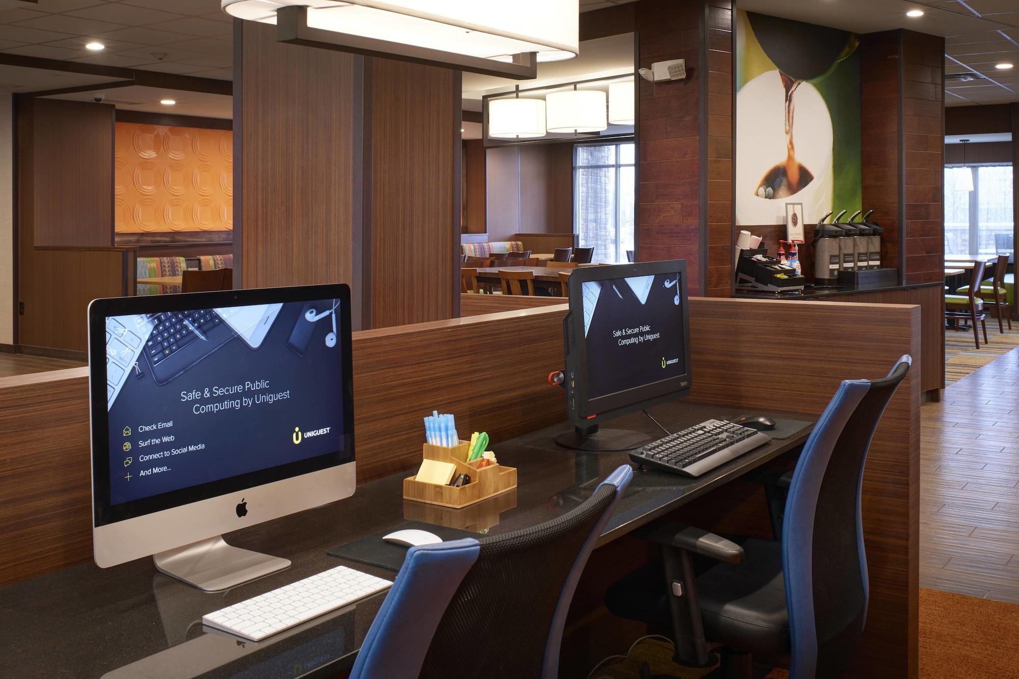 Fairfield Inn & Suites by Marriott Ann Arbor Ypsilanti - photo 39