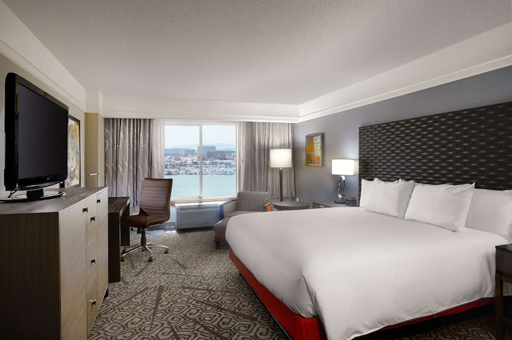 DoubleTree by Hilton San Francisco Airport North Bayfront - photo 5