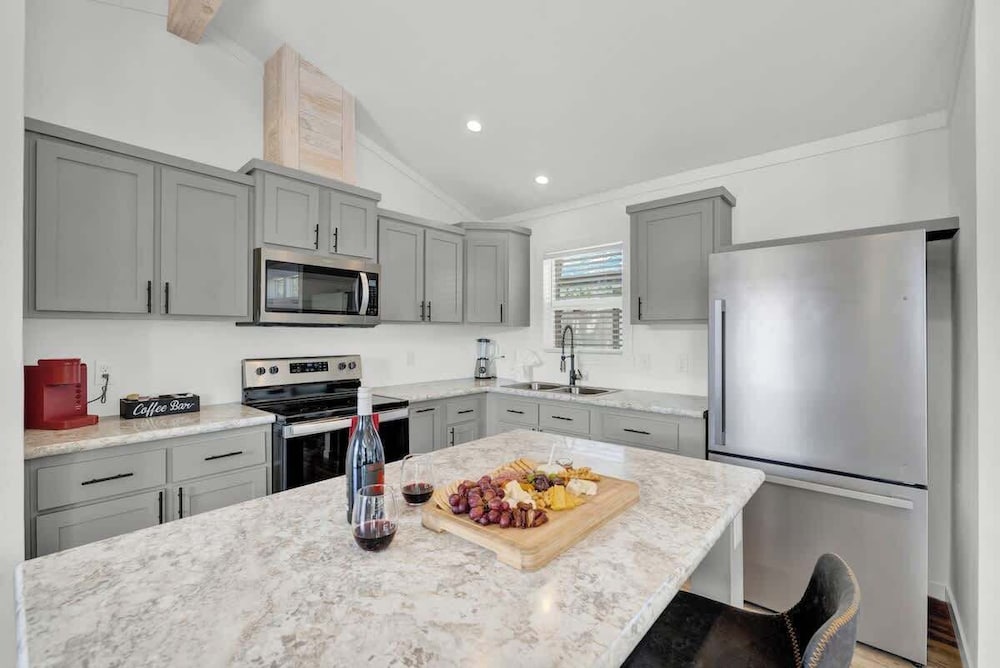 Resort at Fredericksburg Unit 21 - photo 6