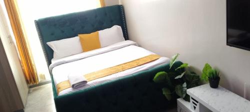 Moureen staycation