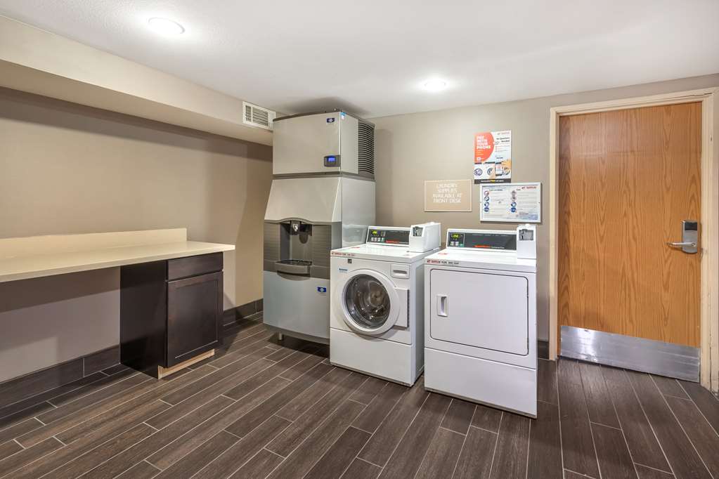 Best Western Plus North Las Vegas Inn & Suites - photo 45