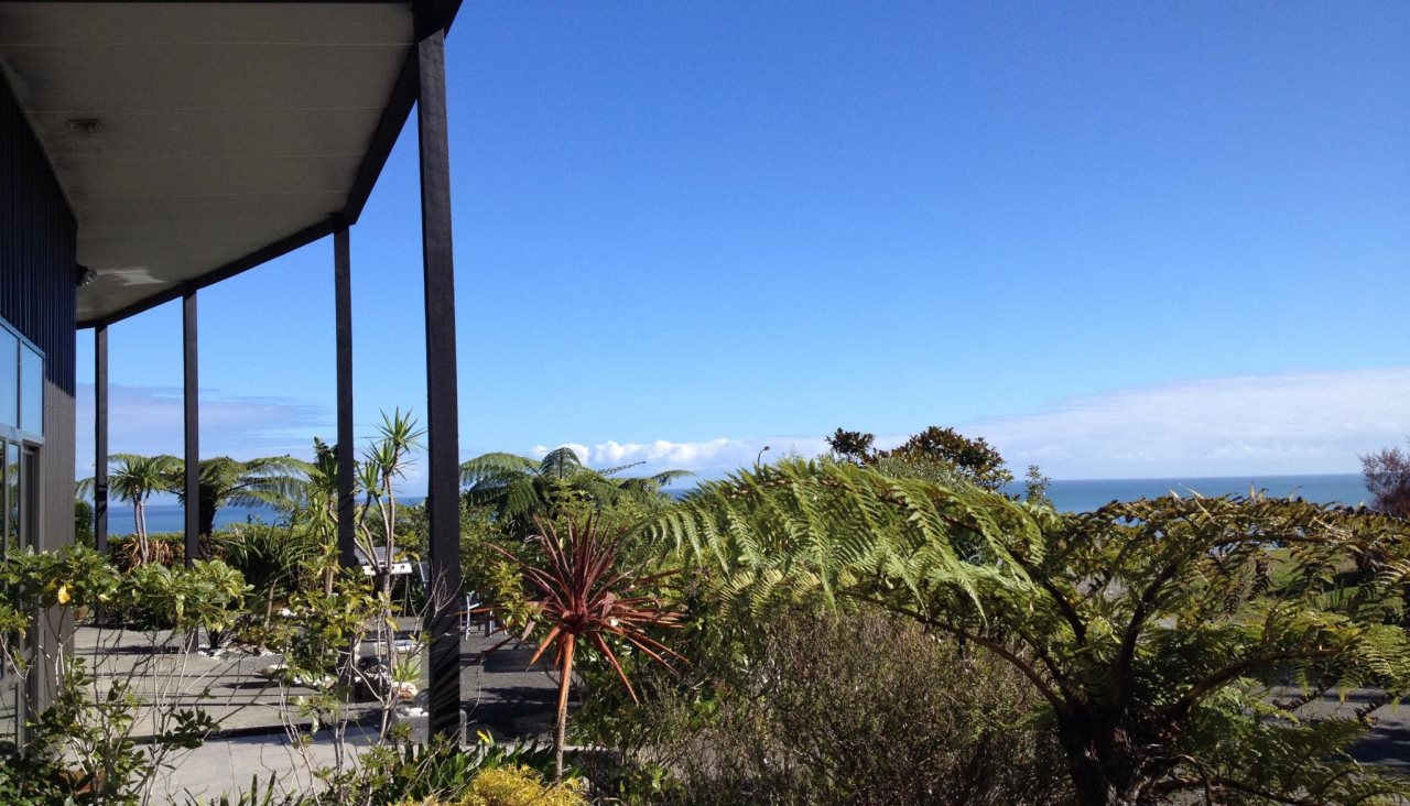Infinity Eden Lodge Greymouth — 4-Star Luxury Hotel in Greymouth, New Zealand