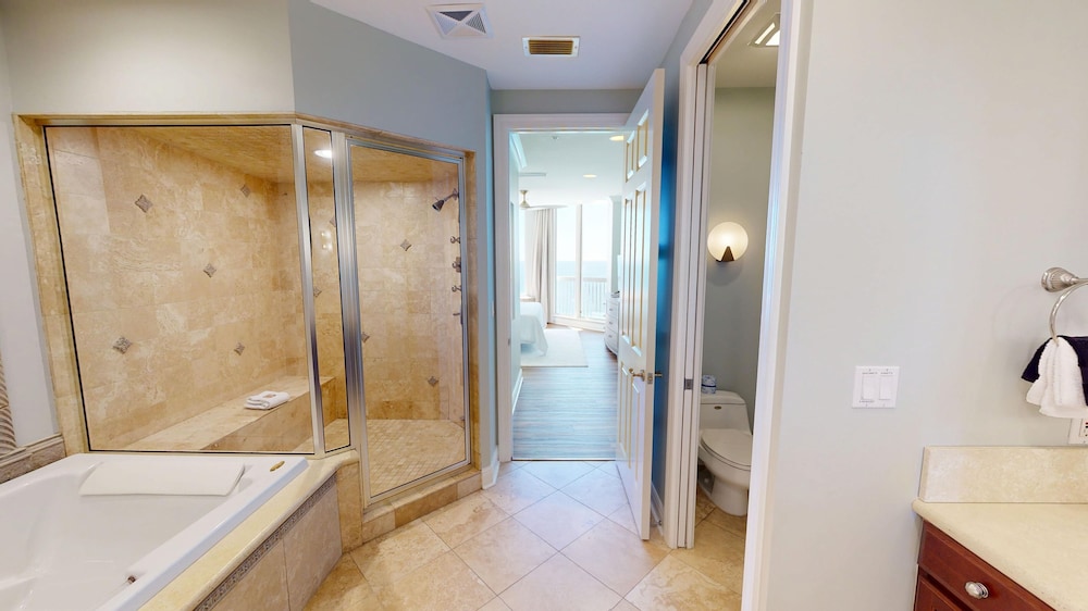 Silver Beach Towers 1905E is a Gulf Front 3 BR Penthouse Free Beach Service by RedAwning - photo 32