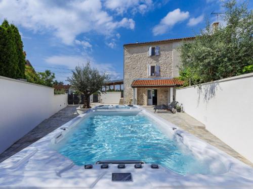 Holiday Home Villa Lucky by Interhome — 4-Star Luxury Hotel in Porec, Croatia