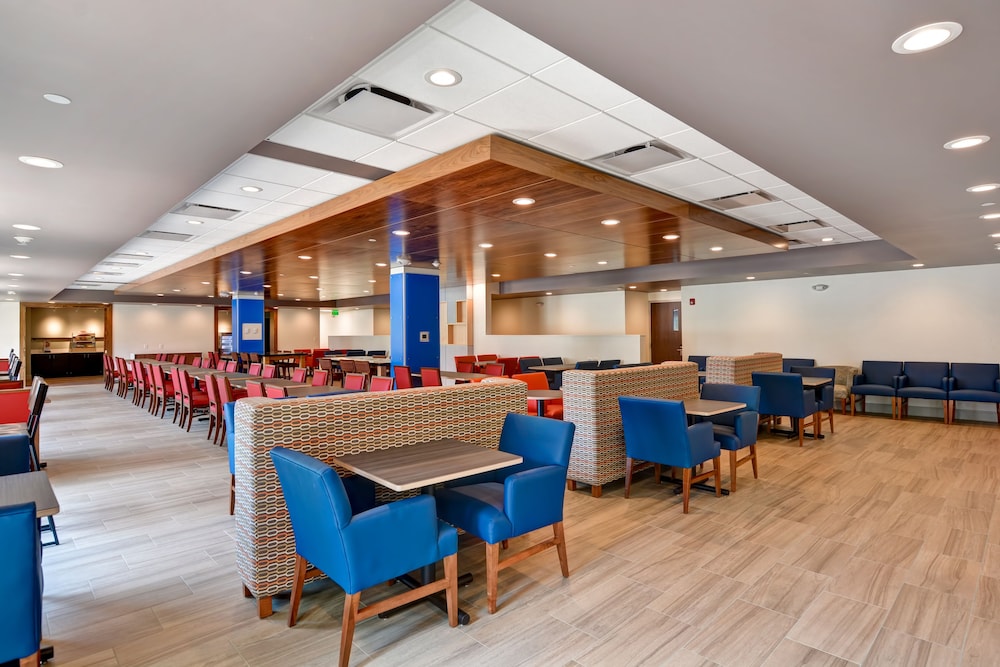Holiday Inn Express Boston by IHG - photo 56