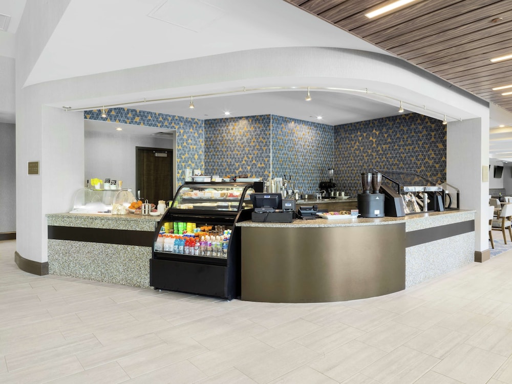 Embassy Suites by Hilton Grand Rapids Downtown MI - photo 31