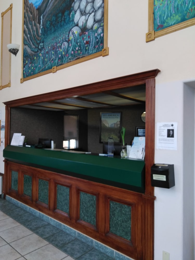 Travelodge by Wyndham Bishop - photo 2