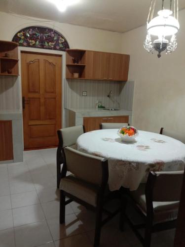 Rumah Gadang Puti Bungsu — Baso — photo 3