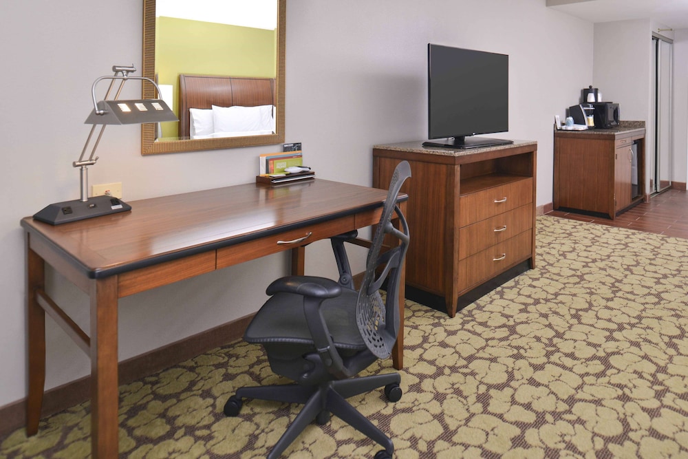 Hilton Garden Inn Indianapolis Carmel - photo 30