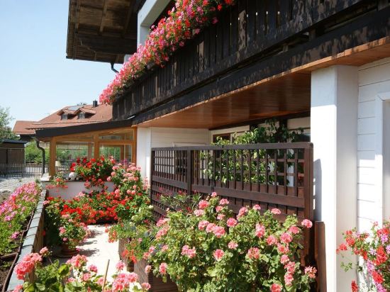 Beinbauer - carbon neutral hotel in Buechlberg
