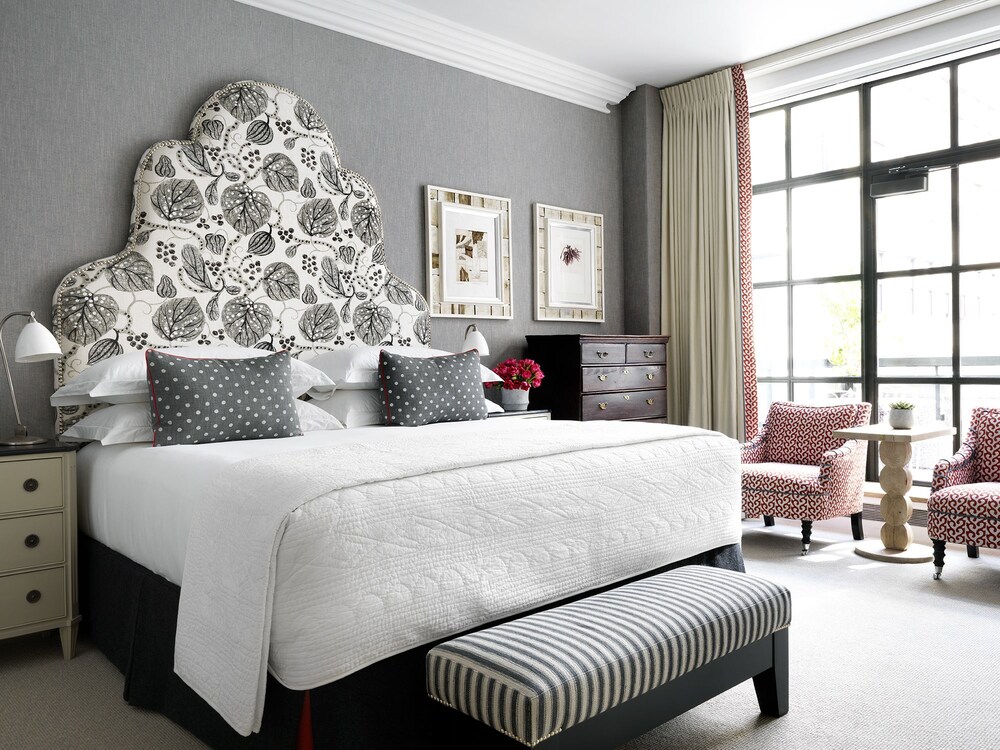 The Whitby Hotel - photo 22
