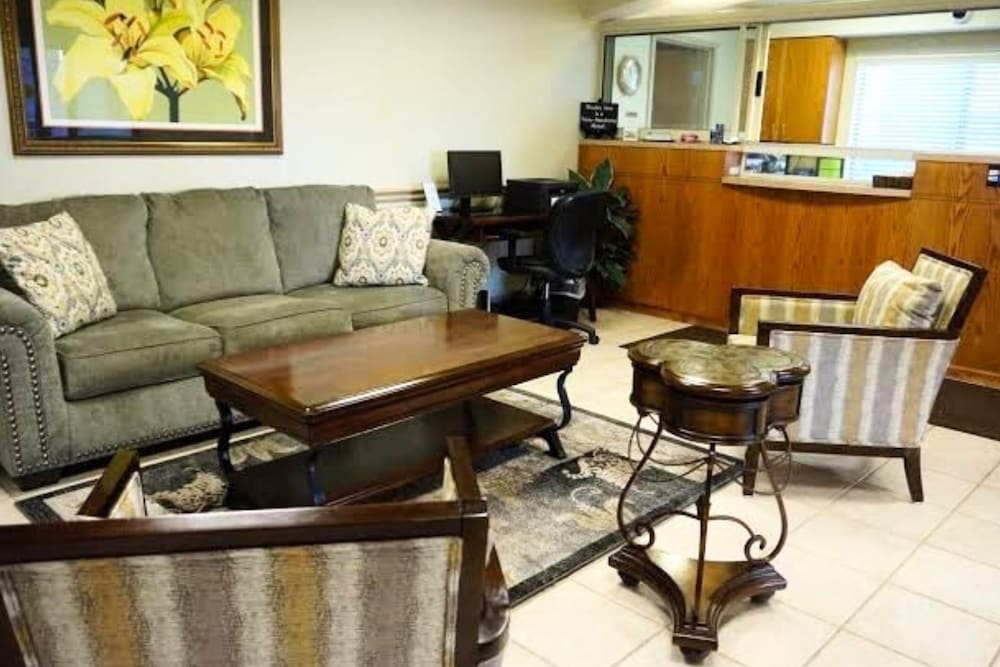 Coratel Inn and Suites by Jasper Wesley Hospital - photo 18