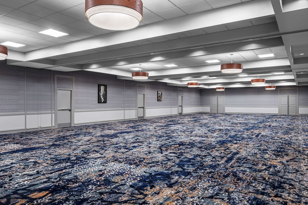 Embassy Suites by Hilton Nashville Airport - photo 49