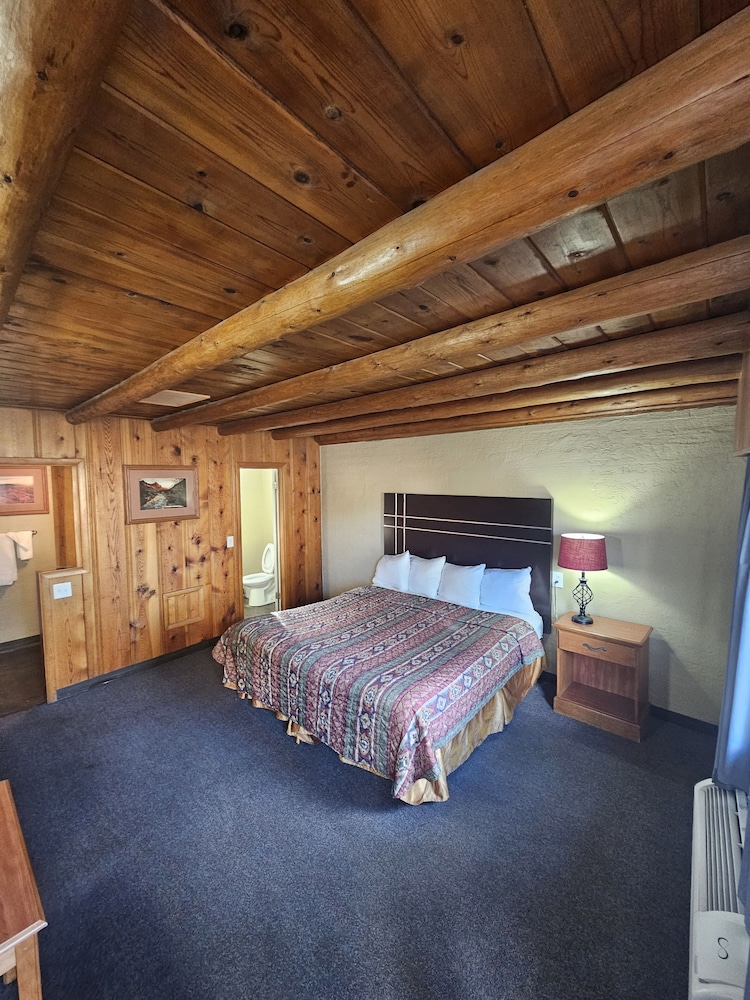 Redrock Country Inn - photo 8