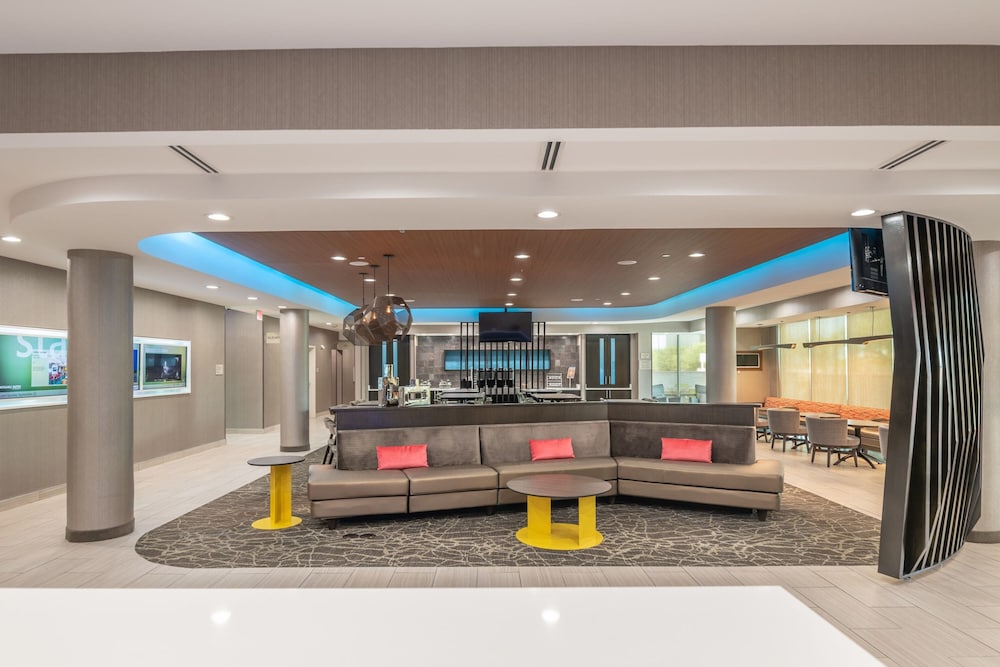 SpringHill Suites by Marriott Dallas Central Expressway - photo 5