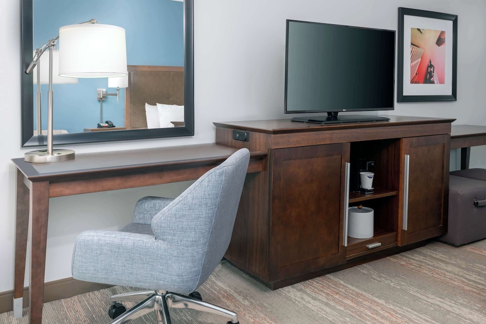 Hampton Inn Charlotte Uptown - photo 9