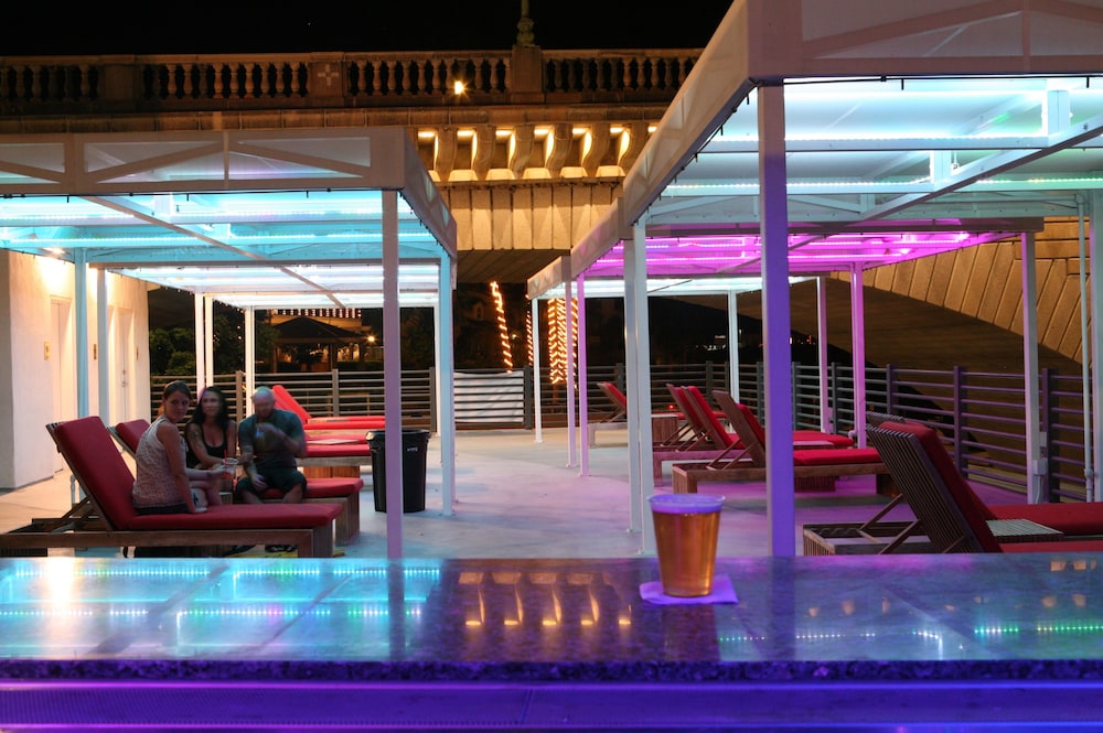 Heat Hotel - photo 27