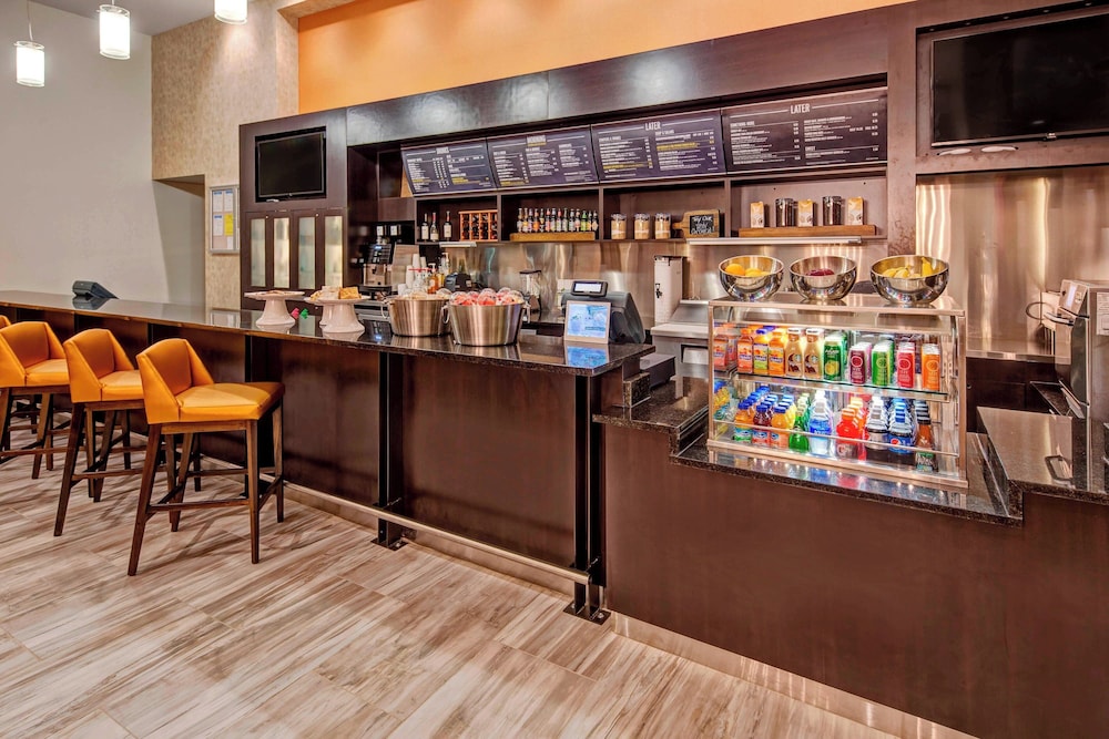 Courtyard by Marriott Kansas City Downtown Convention Center - photo 19